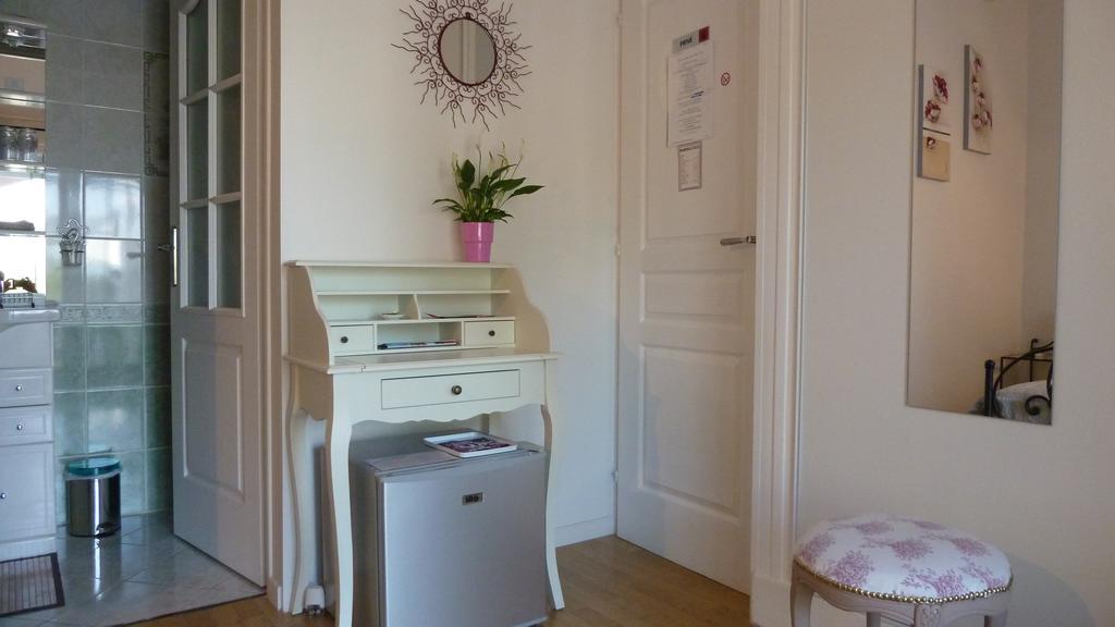 Hôtel La Lezardiere à La Colle-sur-Loup Extérieur photo
